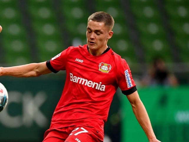 汉堡队年轻球员崭露头角,成为球队希望 汉堡队年轻球员崭露头角,成为球队希望