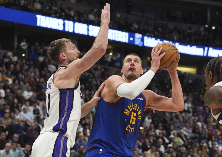 掘金擒骑士取得三连胜，约基奇全队最高分带队取得胜利的简单介绍