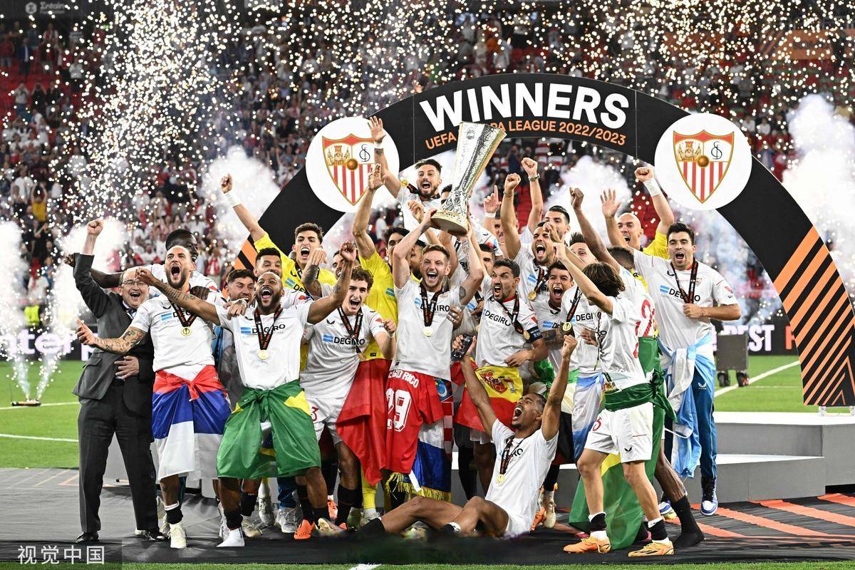 塞维利亚客场大胜对手，表现出色