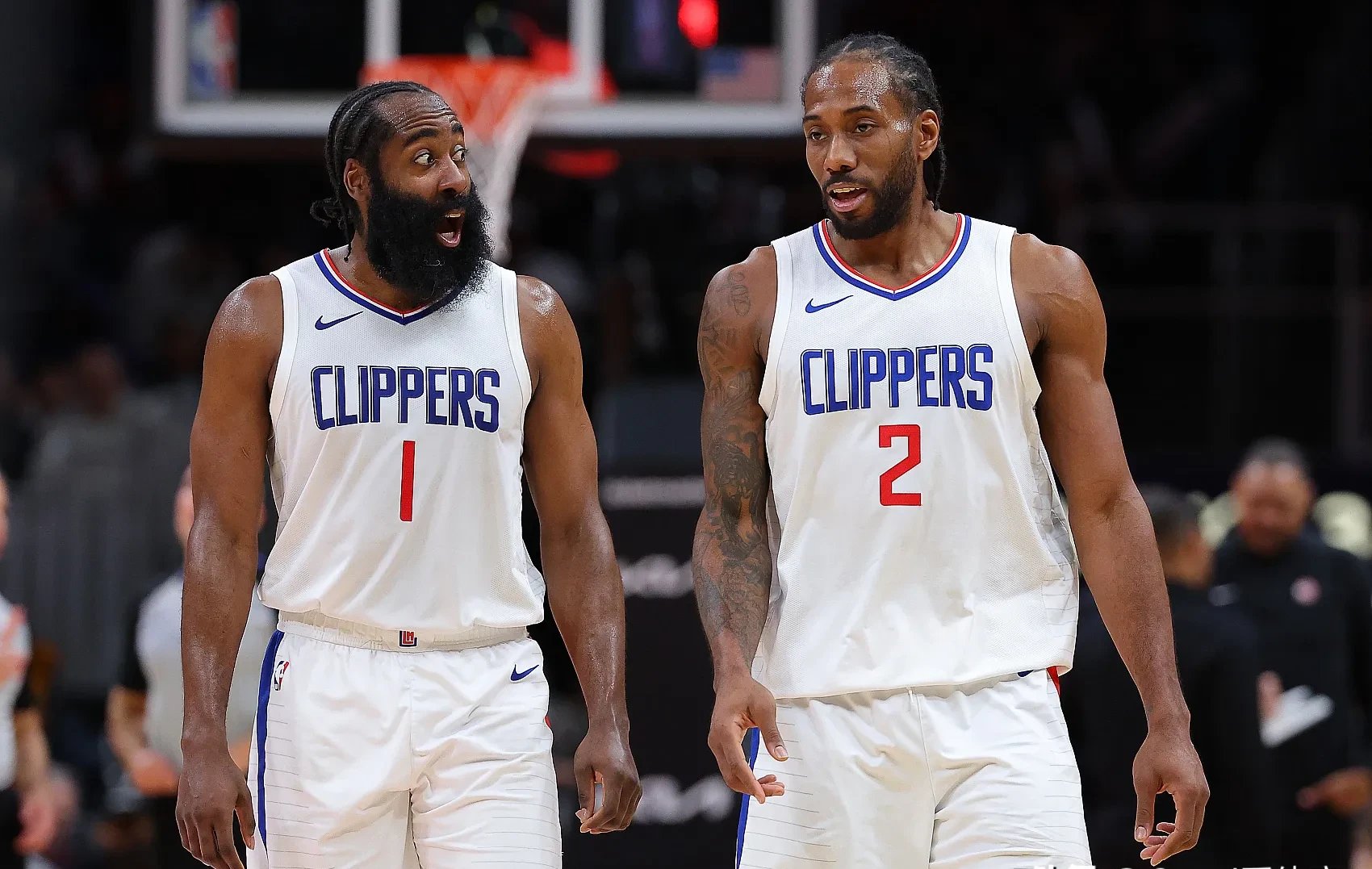 快船大胜,莱昂纳德状态火热 快船大胜,莱昂纳德状态火热