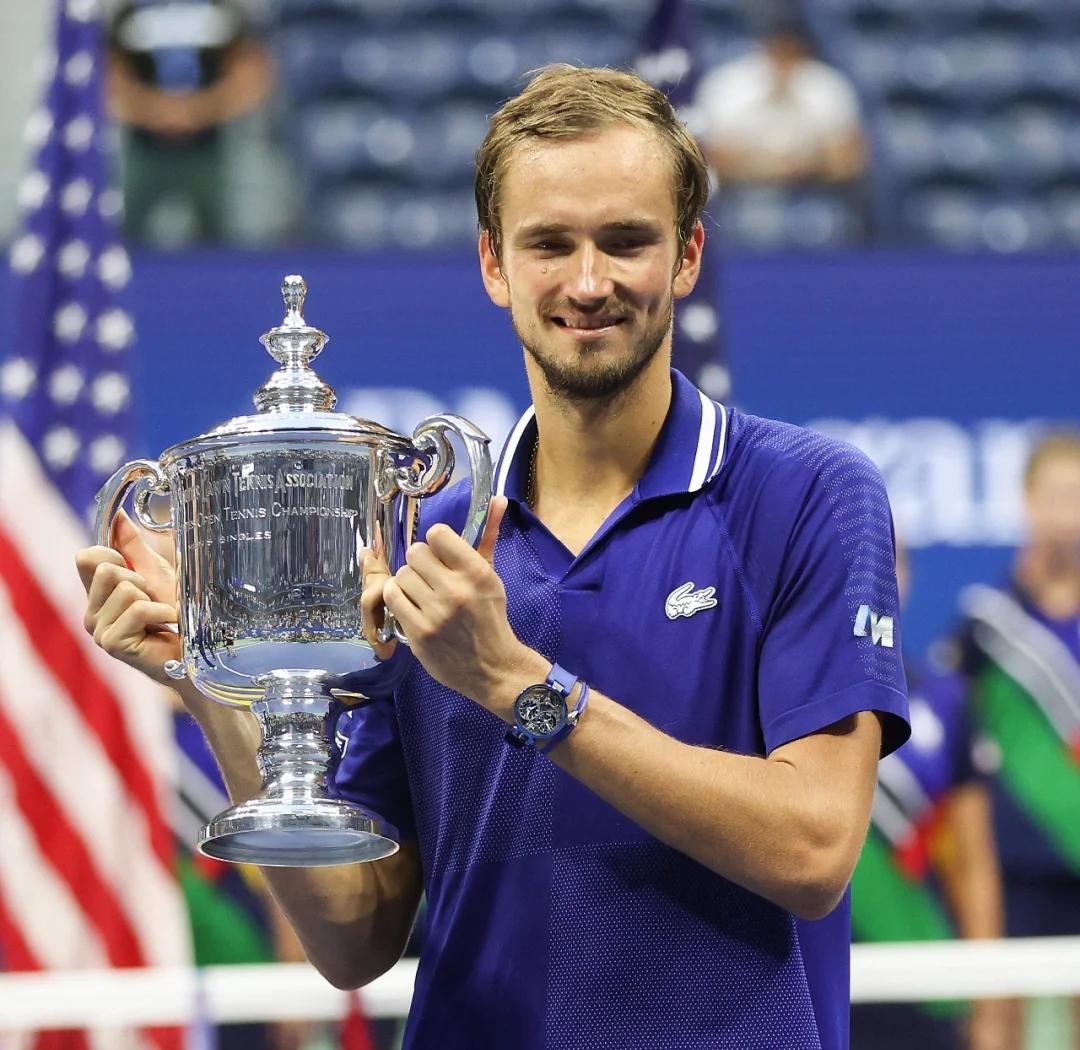 澳网鏖战温网，纳达尔扛起全队