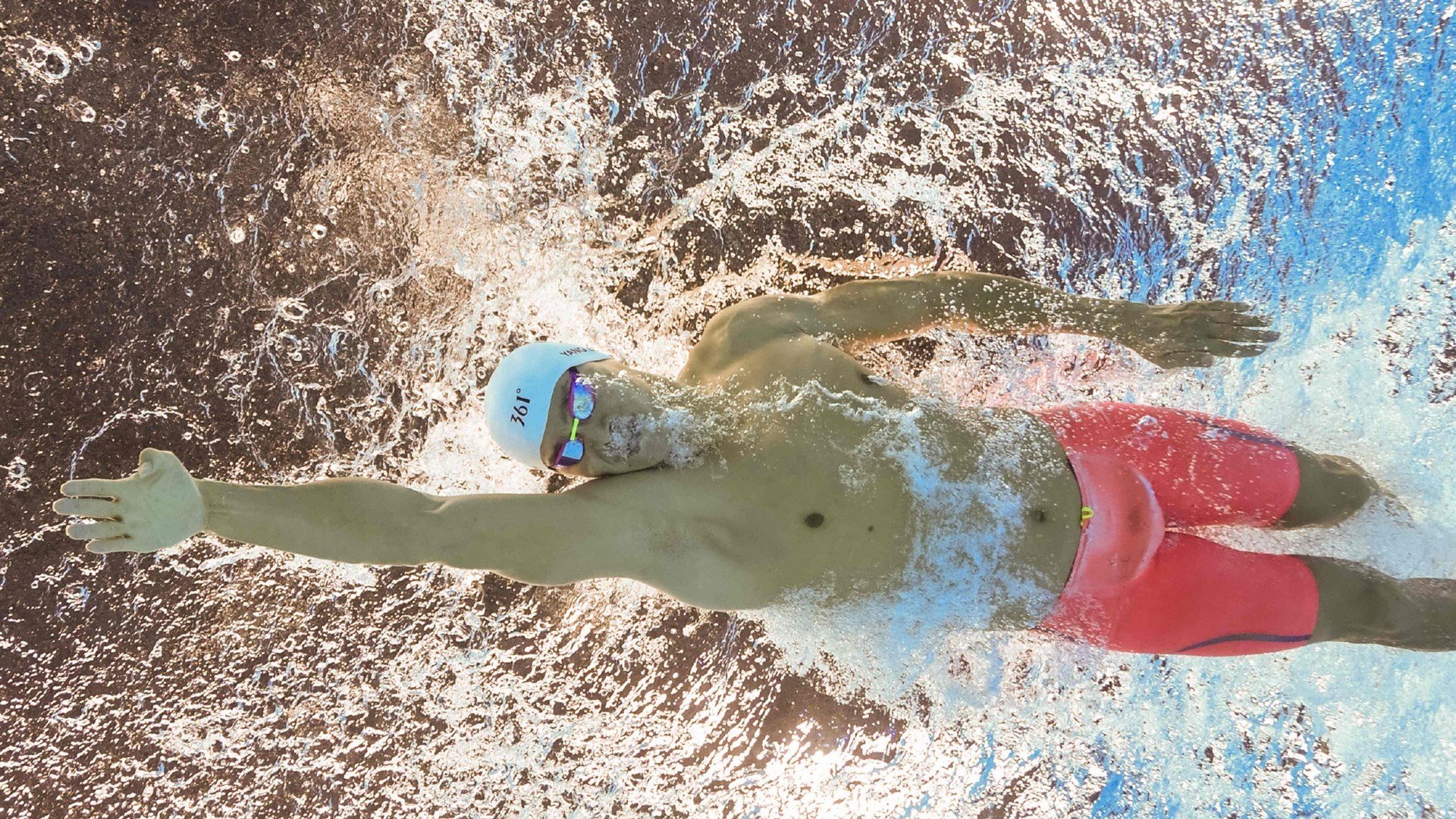 太阳对阵深圳队，米切尔发挥堪称完美